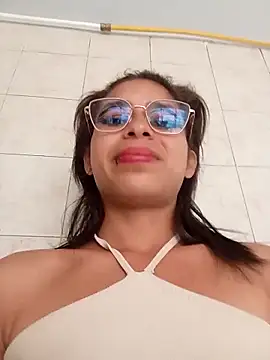 Snapshot of Tendercouple1 chatting on 7, 4, 2026 Tendercouple1 online show from 7, 4, 2026