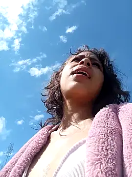 Snapshot of Tendercouple1 chatting on 11, 4, 2026 Tendercouple1 online show from 11, 4, 2026