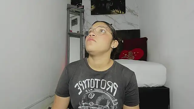 aly n sebas online show from 5, 10, 2025