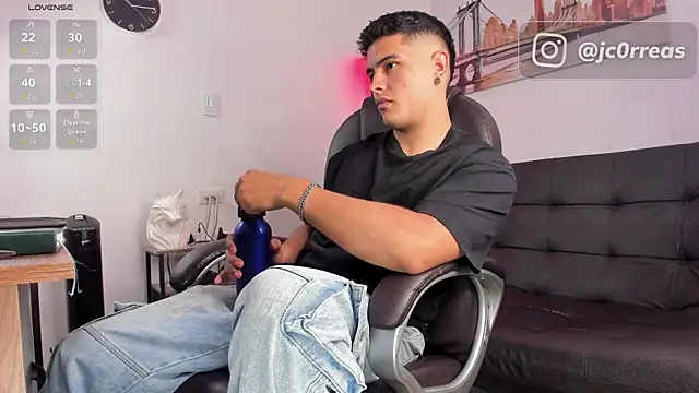  Juanes online show from 12, 11, 2025