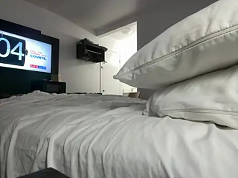 pinkpantiesboy1 online show from 14, 7, 2026
