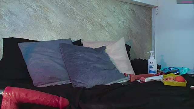 Snapshot of Dixie_grey1 chatting on 10, 6, 2026 Dixie grey1 online show from 10, 6, 2026