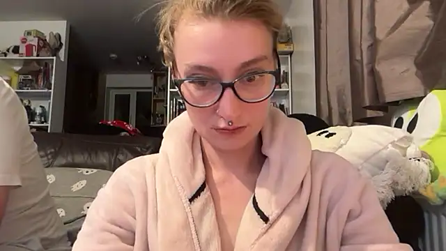 harleyblair online show from 17, 11, 2025