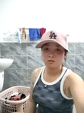 Snapshot of asian_2k chatting on 9, 10, 2025 asian 2k online show from 9, 10, 2025