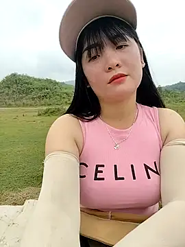 Snapshot of asian_2k chatting on 14, 10, 2025 asian 2k online show from 14, 10, 2025