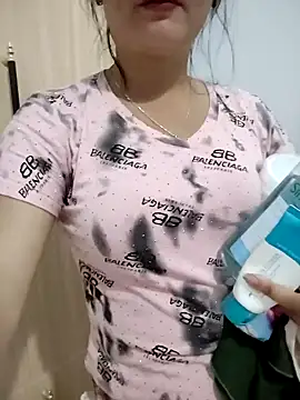 Snapshot of asian_2k chatting on 26, 10, 2025 asian 2k online show from 26, 10, 2025