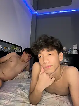 Snapshot of Kailertwink chatting on 10, 7, 2026 Kailertwink online show from 10, 7, 2026