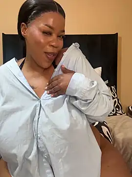 Snapshot of THICKBUNNYCHICKxxx chatting on 26, 4, 2026 THICKBUNNYCHICKxxx online show from 26, 4, 2026