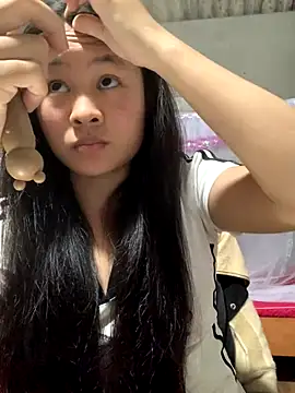 Snapshot of NhuFox chatting on 14, 9, 2025 NhuFox online show from 14, 9, 2025