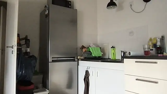 Toysboy67bi online show from 12, 9, 2025