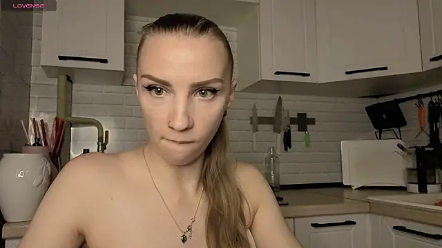 Snapshot of Edena_ chatting on 21, 6, 2026 Edena online show from 21, 6, 2026