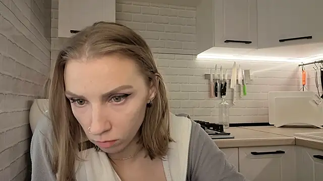 Snapshot of Edena_ chatting on 16, 7, 2026 Edena online show from 16, 7, 2026