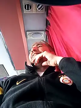 Snapshot of mert0359 chatting on 30, 9, 2025 mert0359 online show from 30, 9, 2025