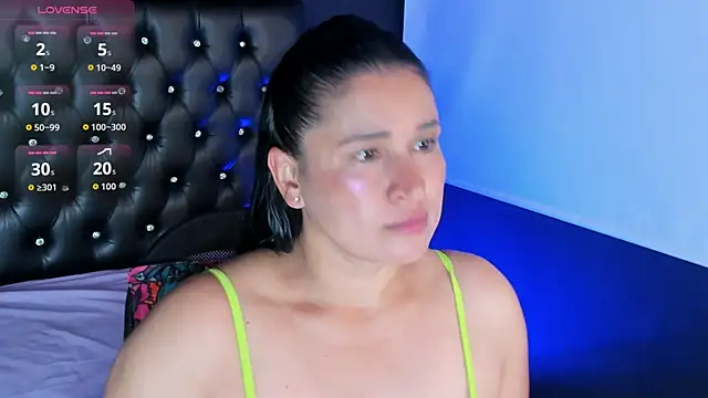 amanda noir online show from 22, 11, 2025