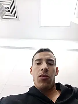 Snapshot of Jose20moro chatting on 29, 11, 2025 Jose20moro online show from 29, 11, 2025