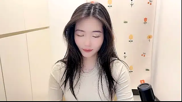 Rosalind xixi online show from 23, 10, 2025