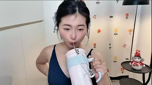 Rosalind xixi online show from 31, 3, 2026