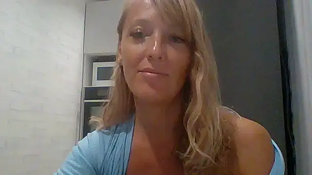 Vexxaa online show from 6, 10, 2025