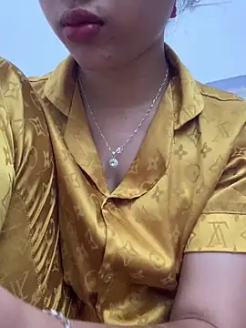 Snapshot of Nguyenha11 chatting on 3, 6, 2026 Nguyenha11 online show from 3, 6, 2026