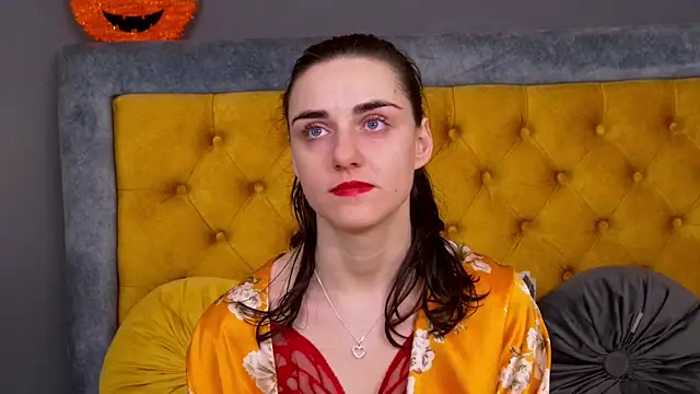 Jessica White  online show from 23, 12, 2025