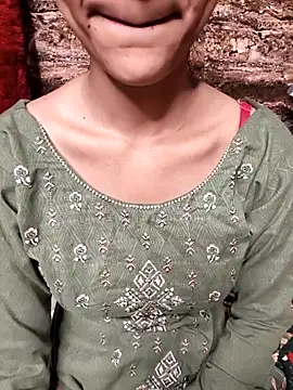 Snapshot of Indian-Aleena chatting on 29, 9, 2025 Indian-Aleena online show from 29, 9, 2025