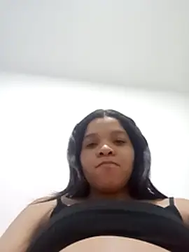 Snapshot of VictoriDior chatting on 13, 1, 2026 VictoriDior online show from 13, 1, 2026