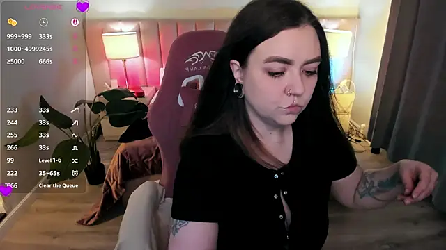 ashton heidii online show from 17, 4, 2026