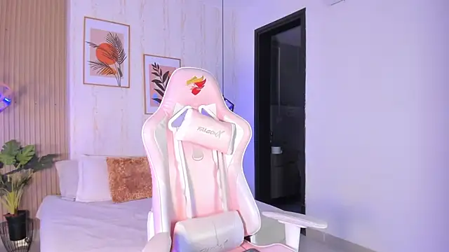 Ayleen Dunkan online show from 16, 1, 2026