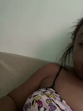 Kamilinha2 online show from 1, 4, 2026