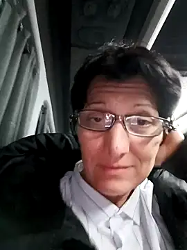 Vera Elle online show from 12, 10, 2025