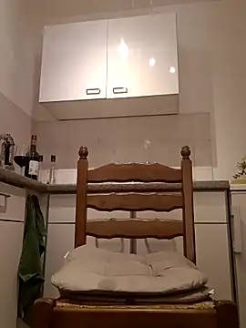 Snapshot of mario7767 chatting on 2, 10, 2025 mario7767 online show from 2, 10, 2025