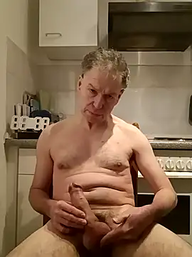 Snapshot of mario7767 chatting on 13, 2, 2026 mario7767 online show from 13, 2, 2026