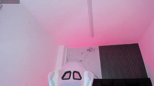 chloesagee online show from 3, 3, 2026