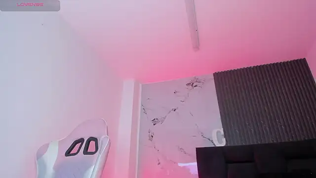 Snapshot of chloesagee chatting on 10, 6, 2026 chloesagee online show from 10, 6, 2026
