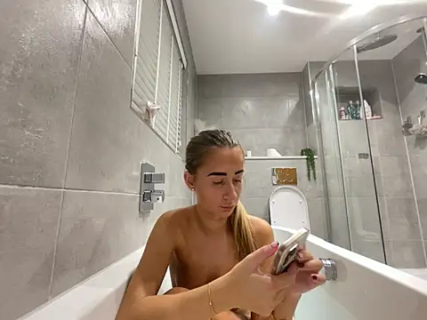 SexyySiSi online show from 13, 11, 2025