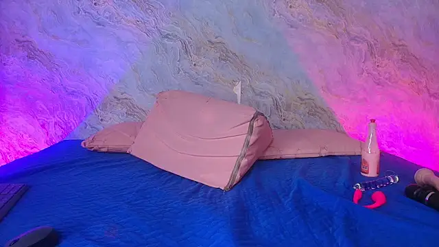 carol juicyy online show from 22, 10, 2025