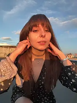 kittyCarrol online show from 17, 7, 2026