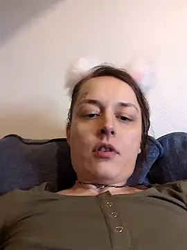 marijacucu online show from 16, 4, 2026