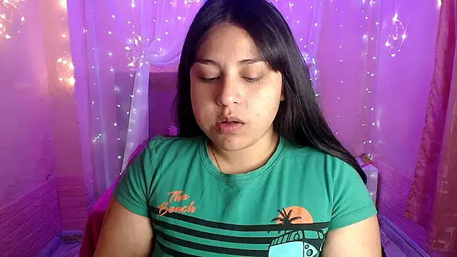 Snapshot of Aitana_200 chatting on 23, 9, 2025 Aitana 200 online show from 23, 9, 2025