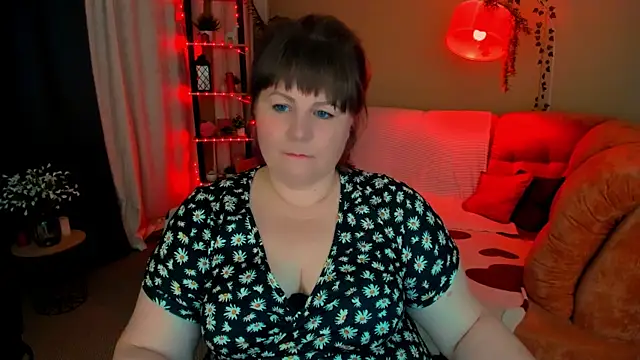 CrystaalStaar online show from 5, 7, 2026