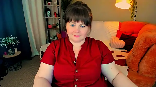 CrystaalStaar online show from 9, 7, 2026