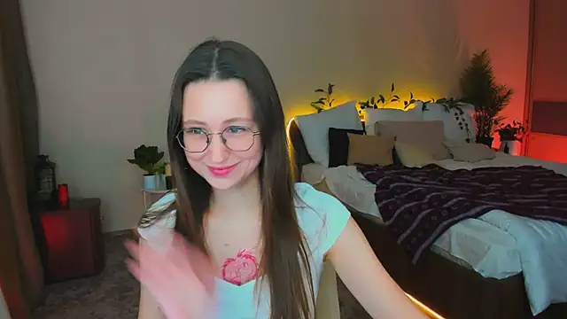 YourLovellyStory online show from 2, 2, 2026