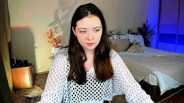 AlluringLookk online show from 18, 11, 2025