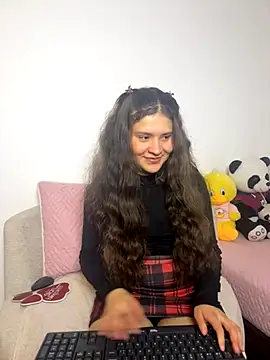 Emilyybennet  online show from 9, 10, 2025