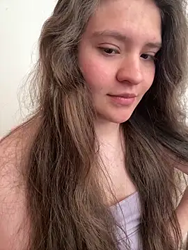 Emilyybennet  online show from 13, 4, 2026