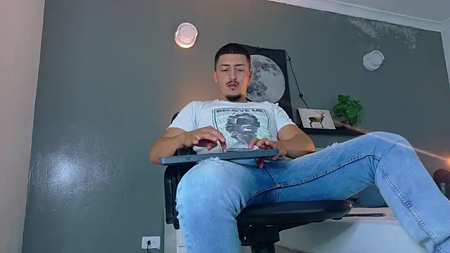 MrFox   online show from 1, 11, 2025