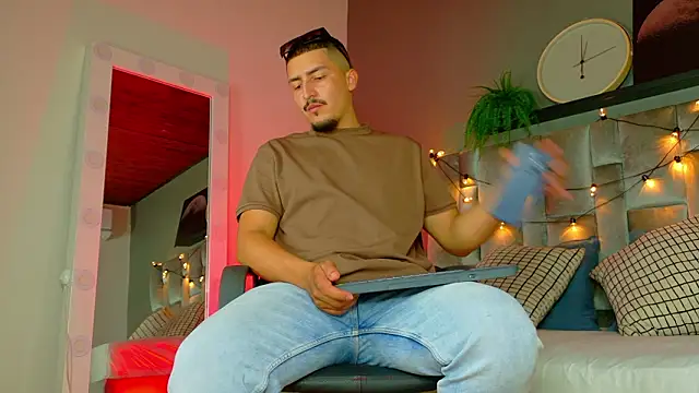 Snapshot of MrFox__ chatting on 17, 2, 2026 MrFox online show from 17, 2, 2026