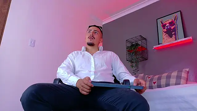 Snapshot of MrFox__ chatting on 23, 2, 2026 MrFox online show from 23, 2, 2026