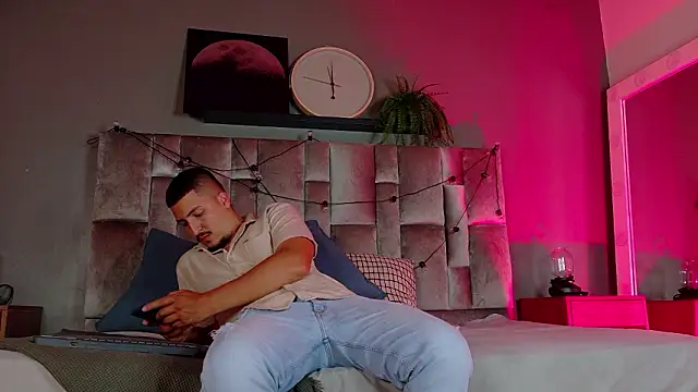 Snapshot of MrFox__ chatting on 26, 2, 2026 MrFox online show from 26, 2, 2026