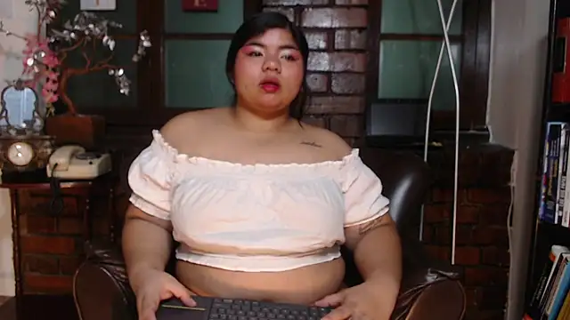 Lia Arellano online show from 1, 12, 2025